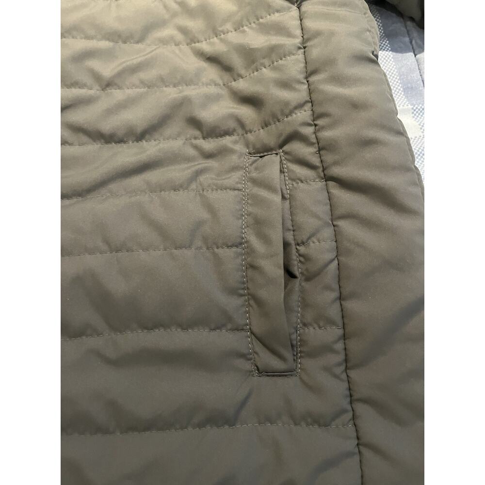 Crable Sportswear Notre Dame Men's L Fighting Irish Quilted Puffer jacket - Picture 8 of 9
